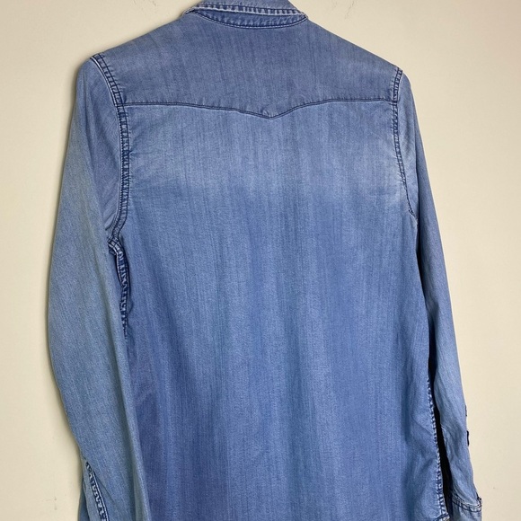 GAP Maternity Denim Womens Soft Distressed Button Up w/ pockets Size Small - Picture 6 of 11